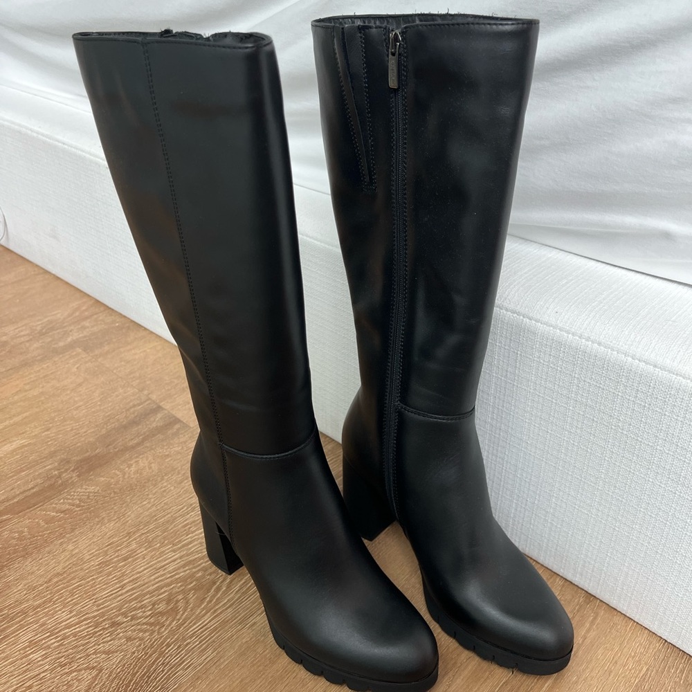 La CANADIENNE Tall Black Leather Heeled Boots